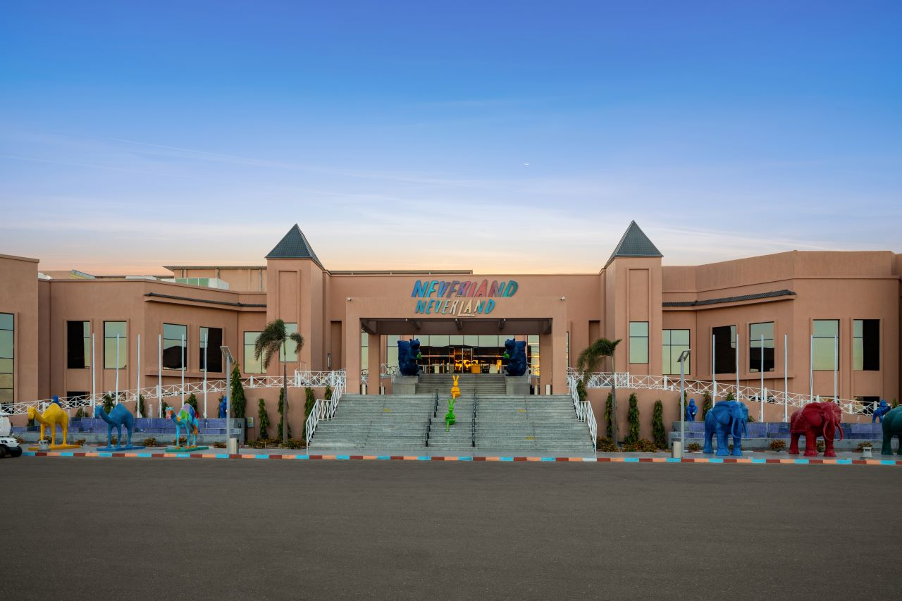 Main entrance of Pickalbatros Neverland City