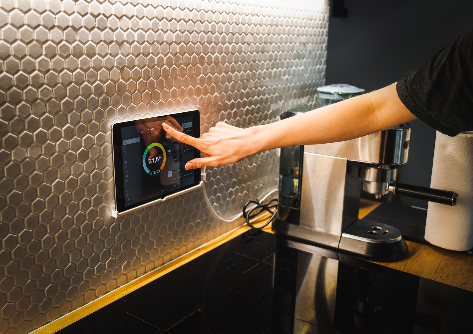 Touchscreen smart automation controls